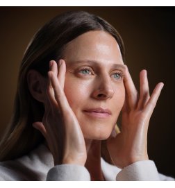 SUPREMŸA LA NUIT DIE GROSSE ANTI-AGING-PFLEGE SUPREMŸA LA NUIT DIE GROSSE ANTI-AGING-PFLEGE